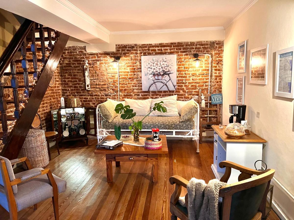 La Yurta Bed and breakfast